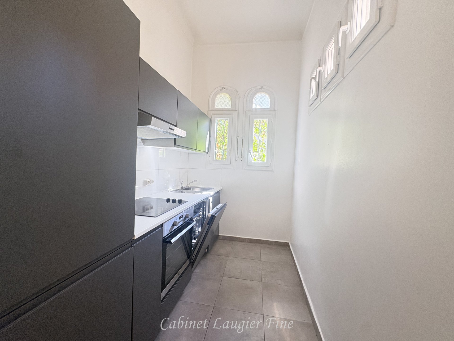 Appartement à louer, 128m², Marseille 6ème