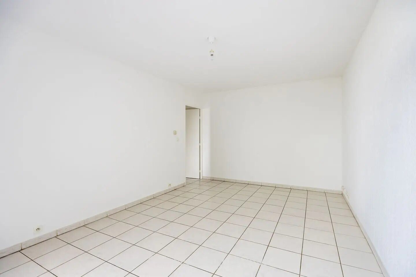 Appartement à louer, 57m², Marseille 8ème