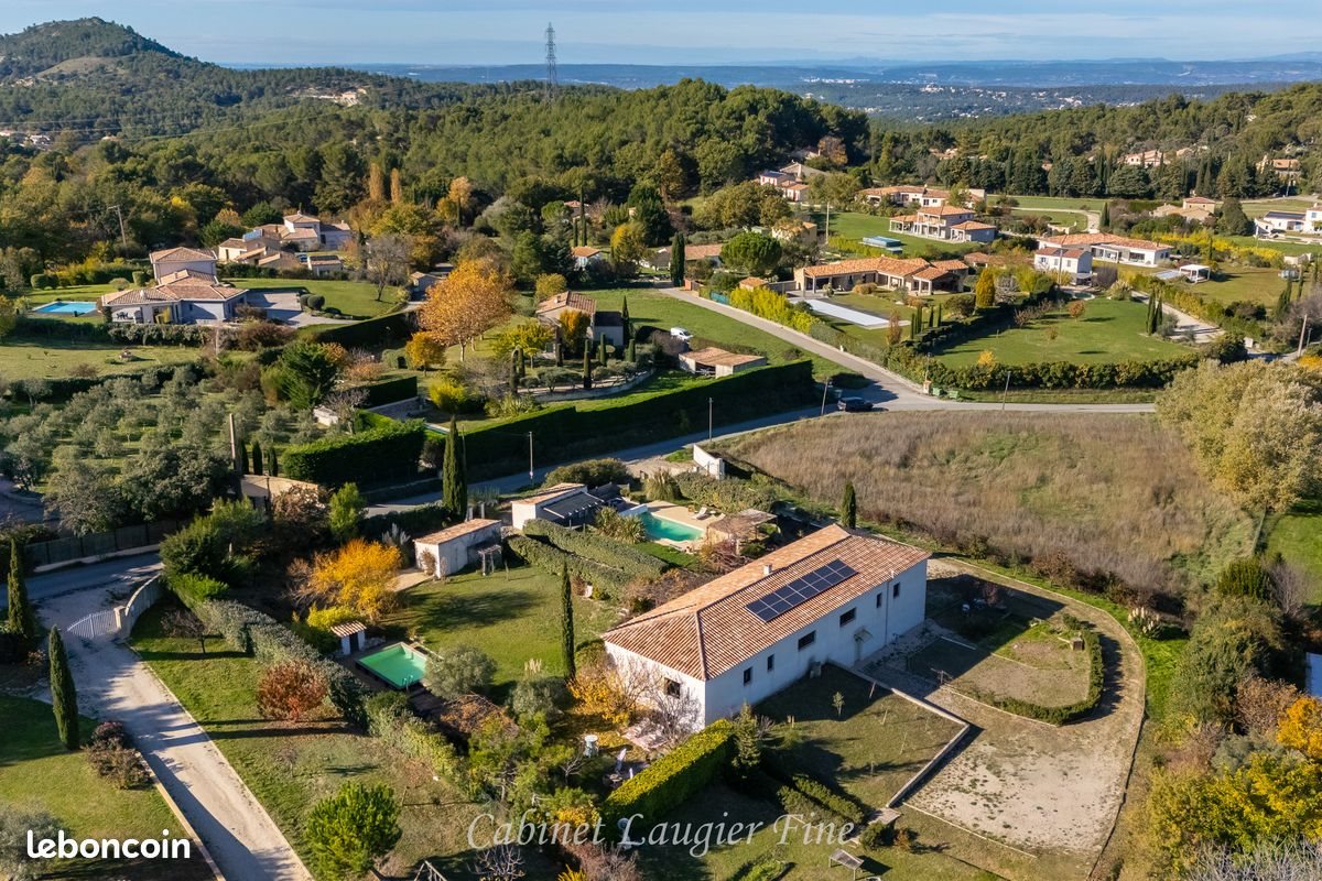 Maison à vendre, 340m², Simiane-Collongue