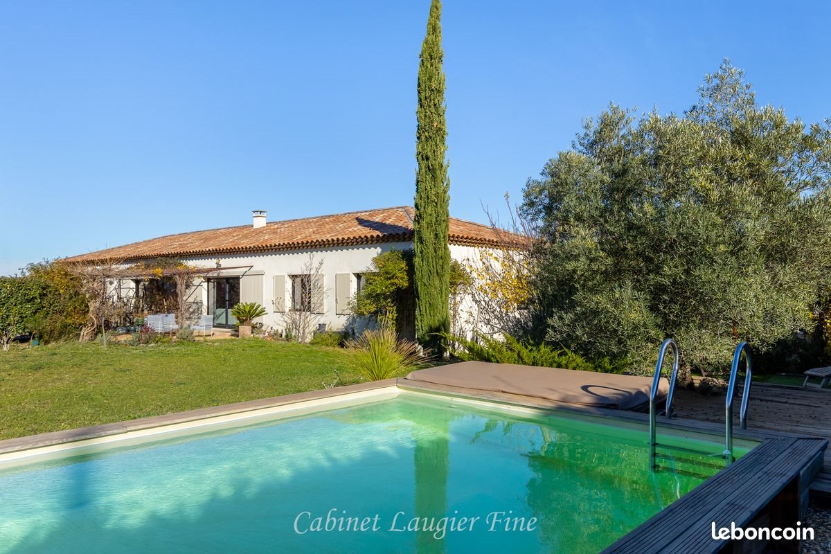 Maison à vendre, 340m², Simiane-Collongue