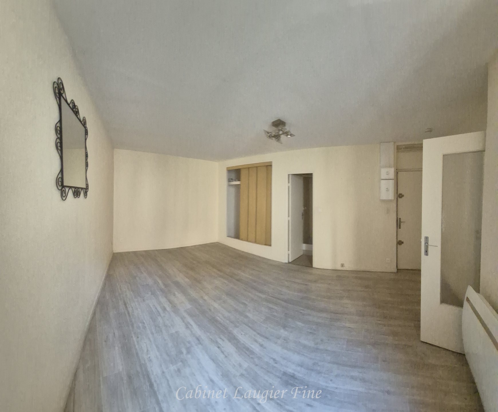Appartement à louer, 29m², Marseille 6ème