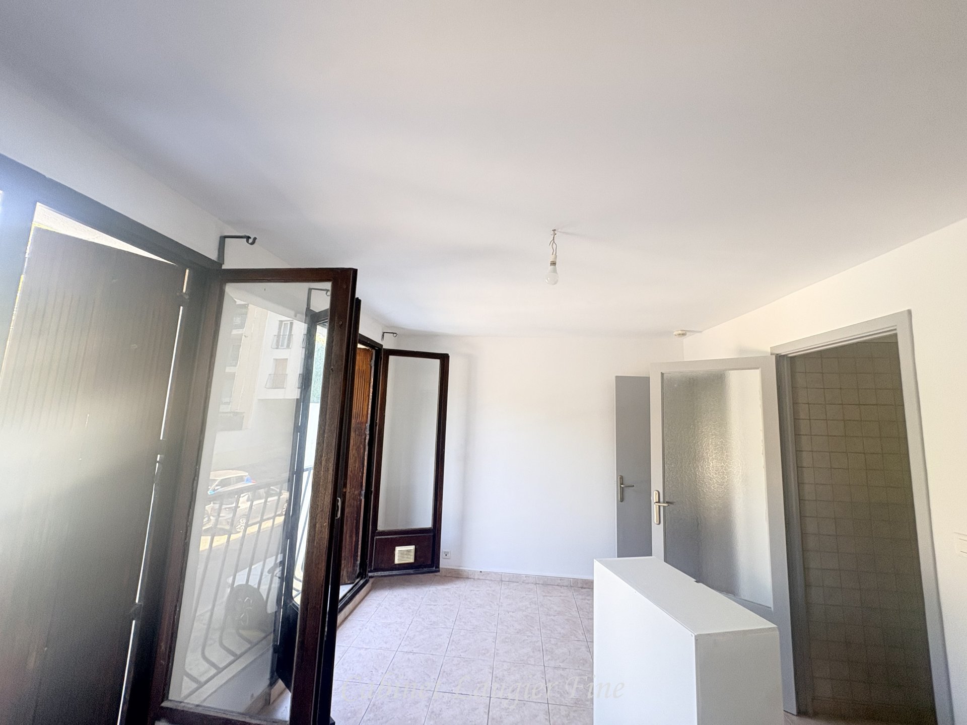 Appartement à louer, 25m², Marseille 8ème