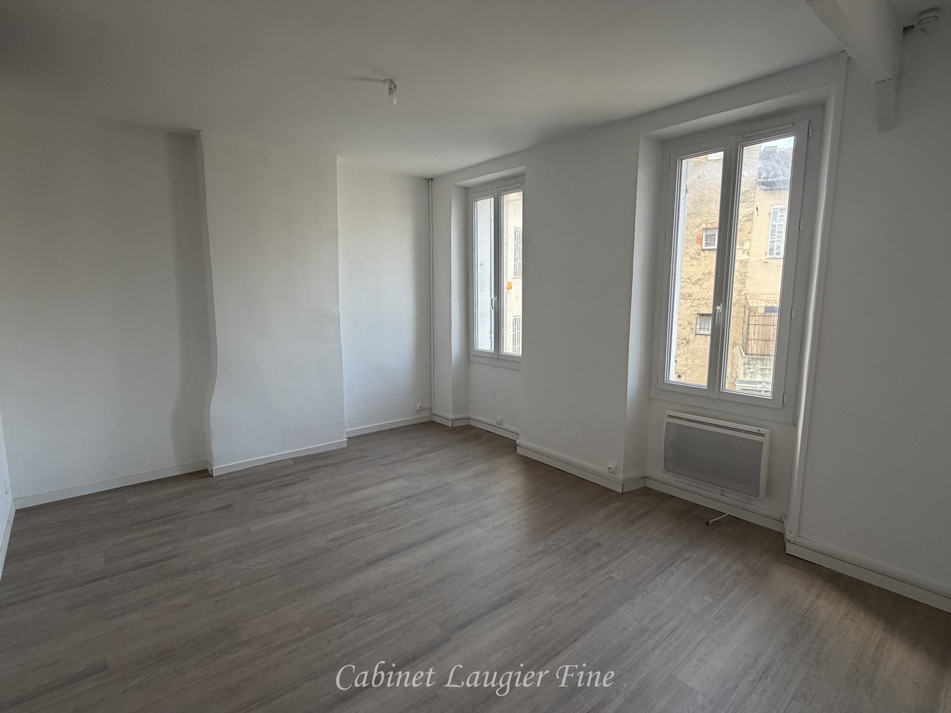 Appartement à louer, 30m², Marseille 6ème
