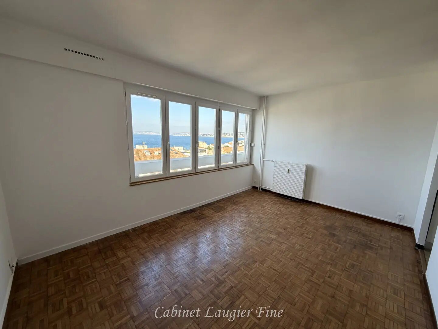 Appartement à louer, 29m², Marseille 8ème