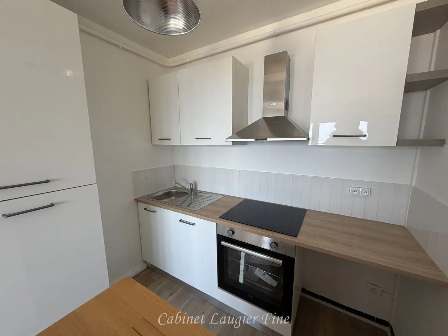 Appartement à louer, 29m², Marseille 8ème