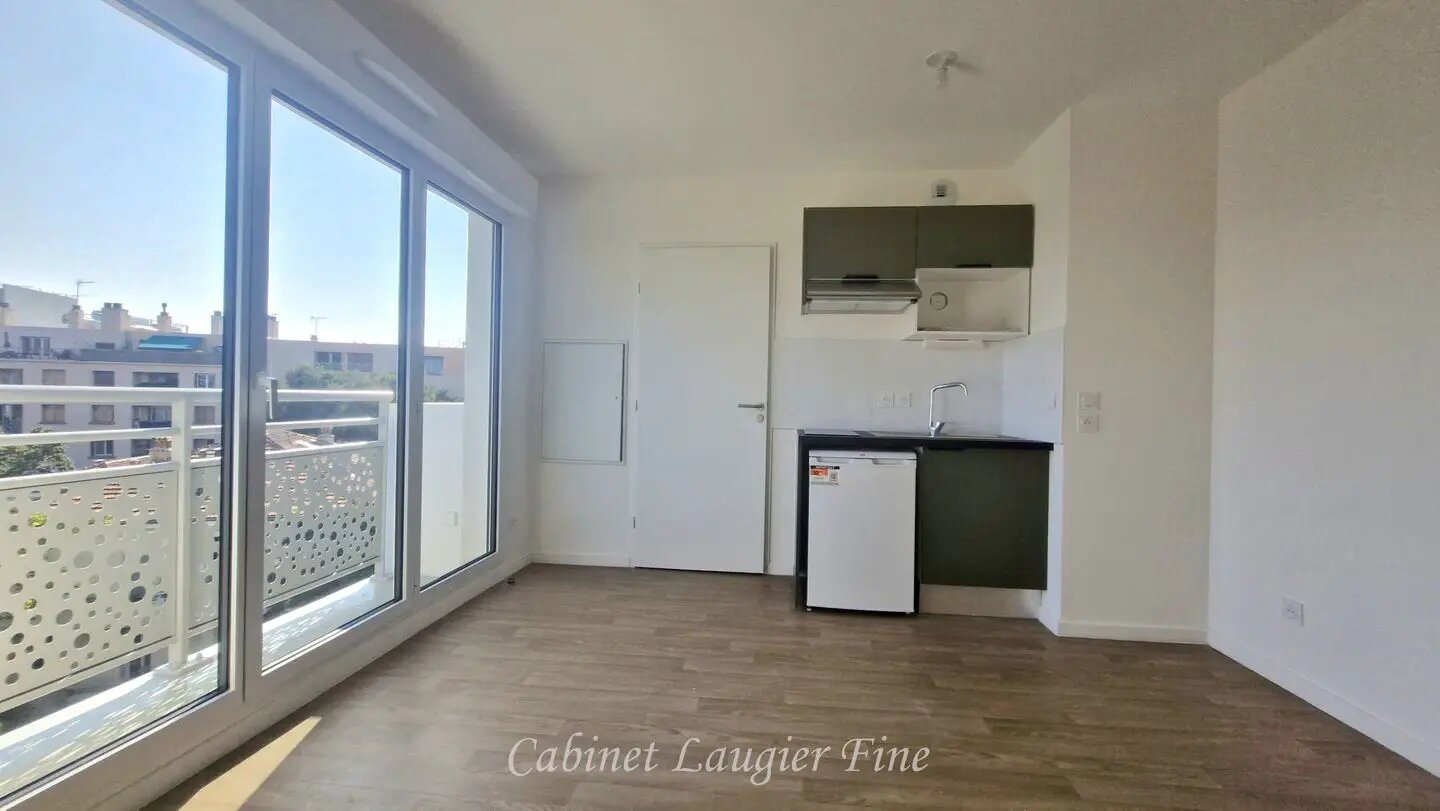 Appartement à louer, 19m², Marseille 10ème