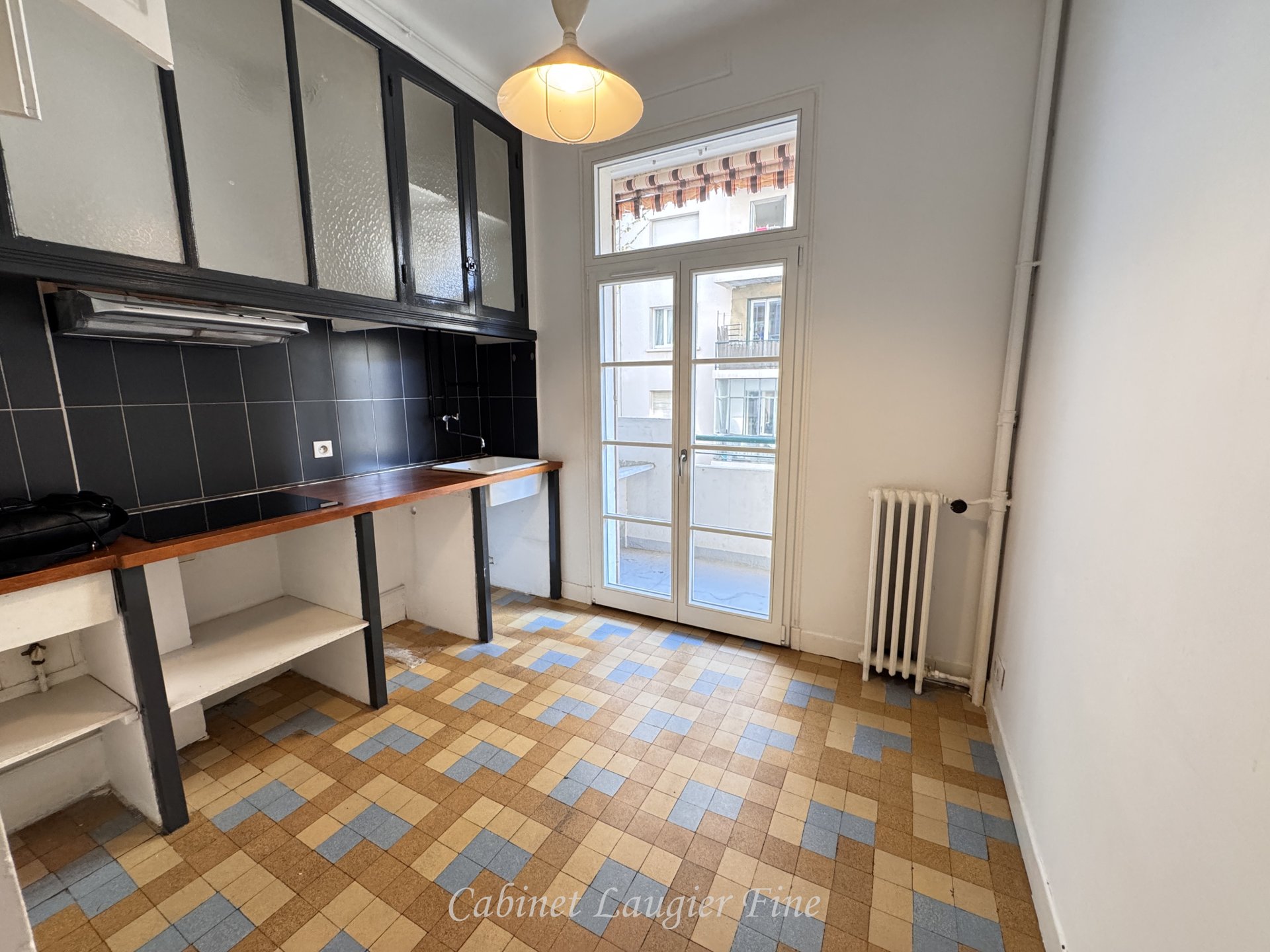 Appartement à louer, 61m², Marseille 6ème