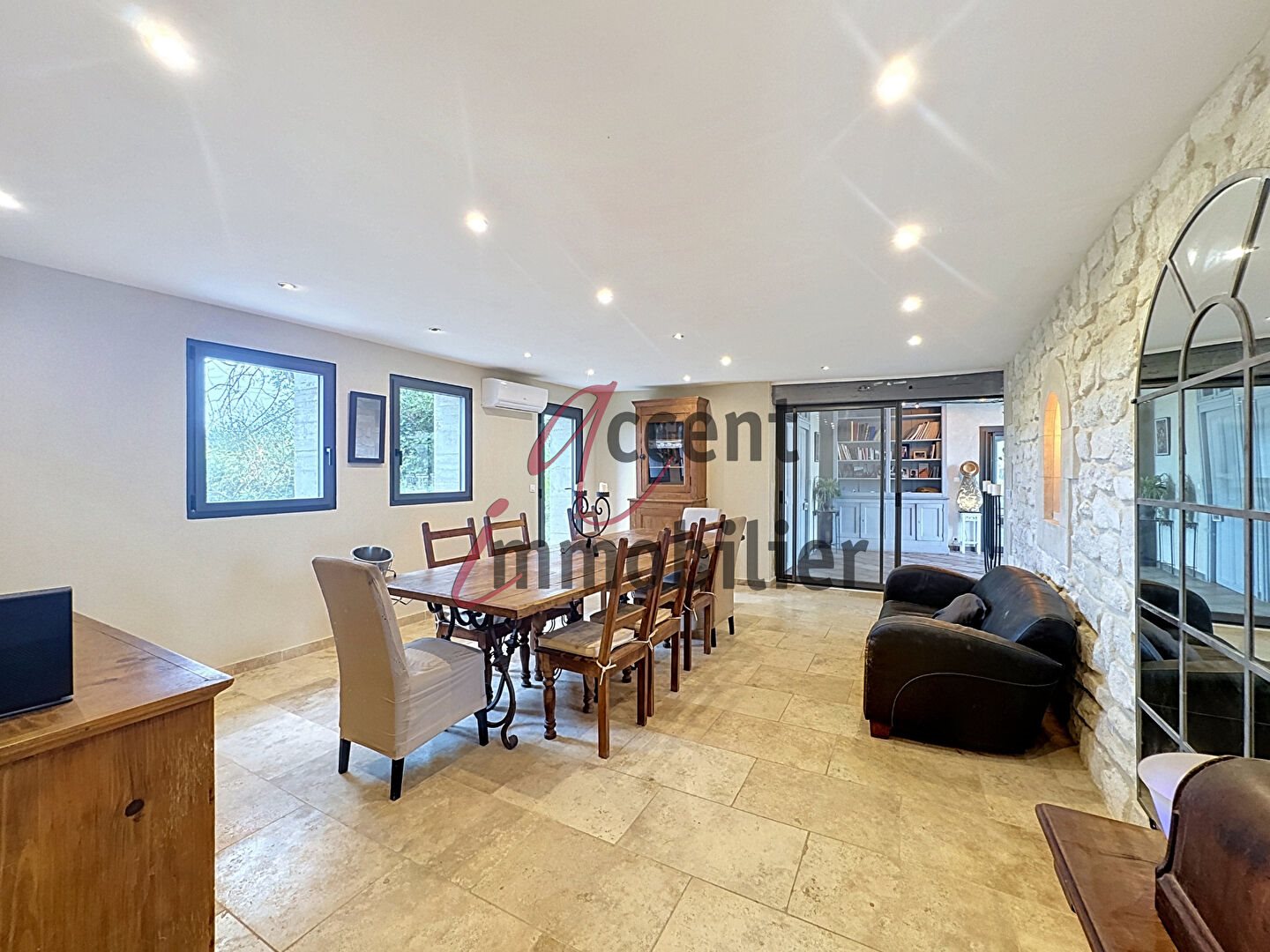 Maison à vendre, 263m², Mollégès
