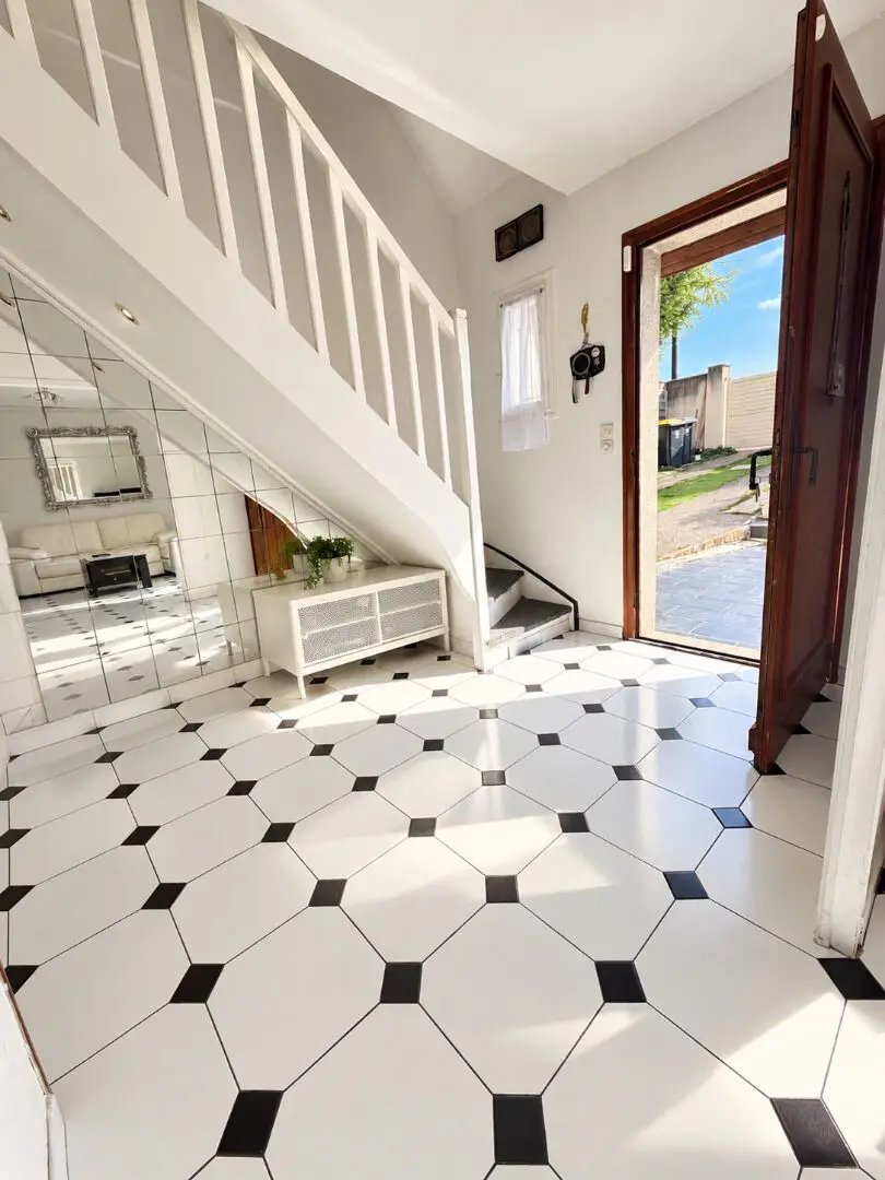 Maison à vendre, 120m², Mézières-sur-Seine