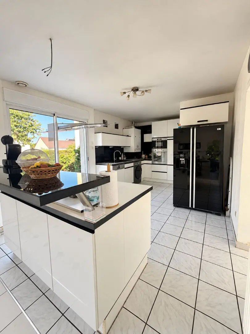 Maison à vendre, 120m², Mézières-sur-Seine