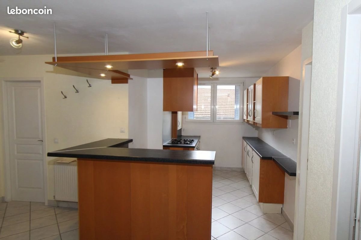 Appartement à louer, 57m², Fontaine