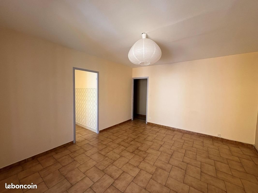 Appartement à louer, 61m², Gardanne