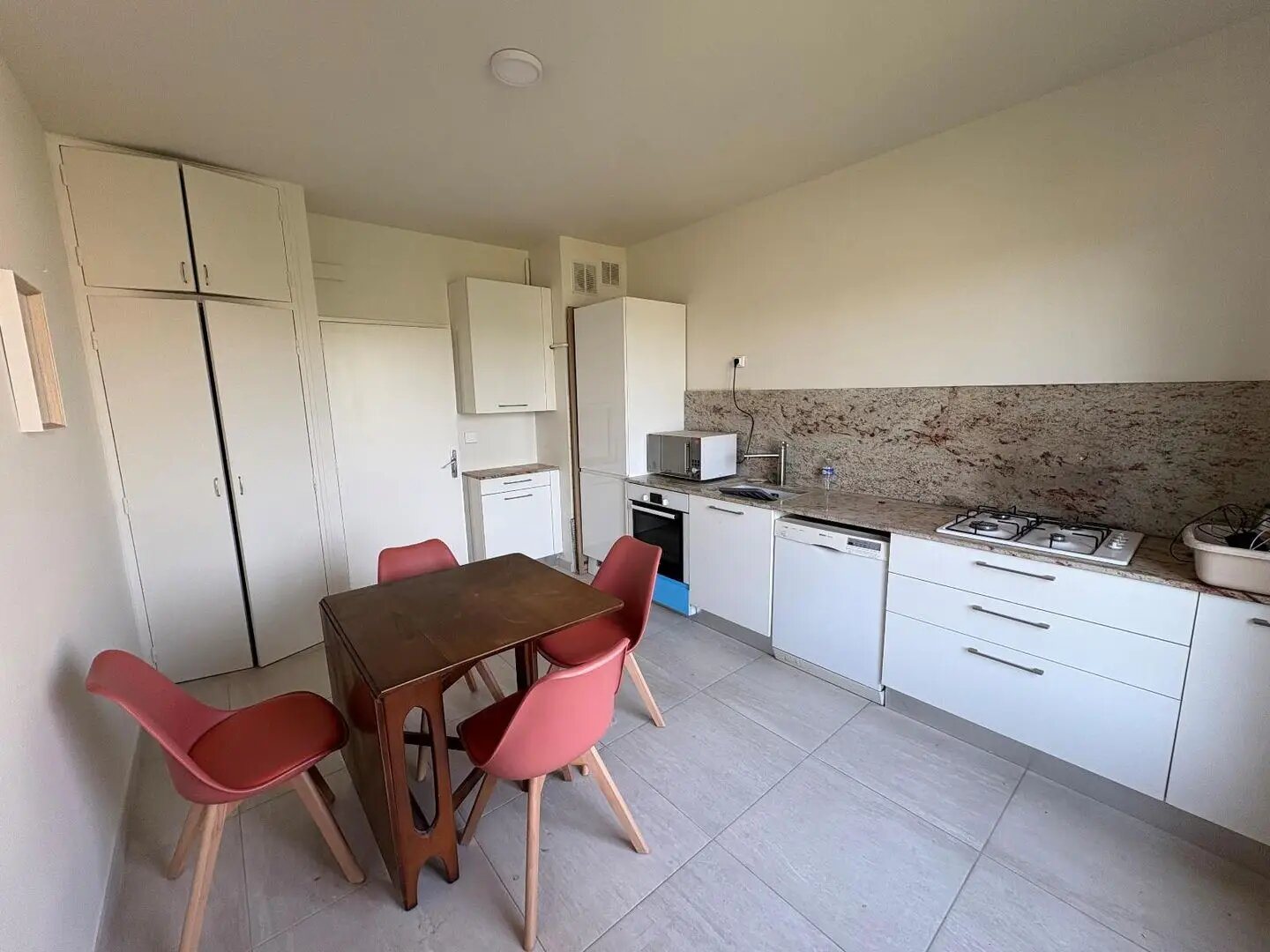 Appartement à louer, 131m², Aix-en-Provence