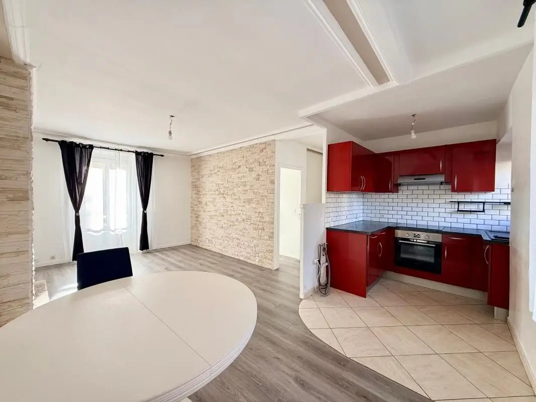 Appartement à vendre, 45m², Saint-Vrain