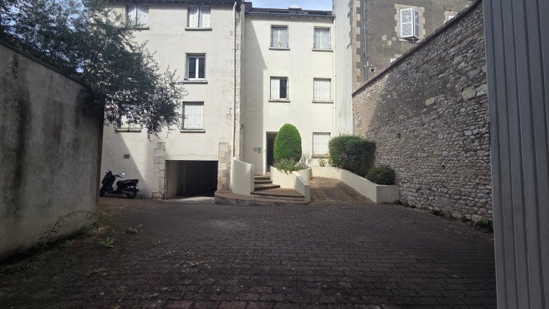 Appartement à louer, 1m², Orléans
