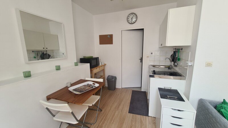 Appartement à louer, 1m², Orléans