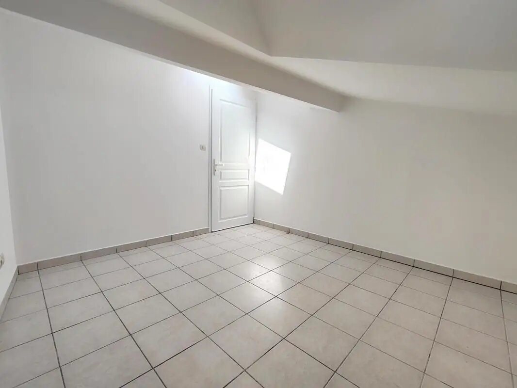 Appartement à louer, 29m², Givors