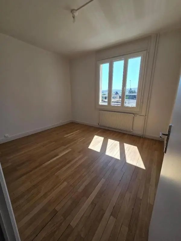 Appartement à louer, 117m², Saint-Symphorien-sur-Coise