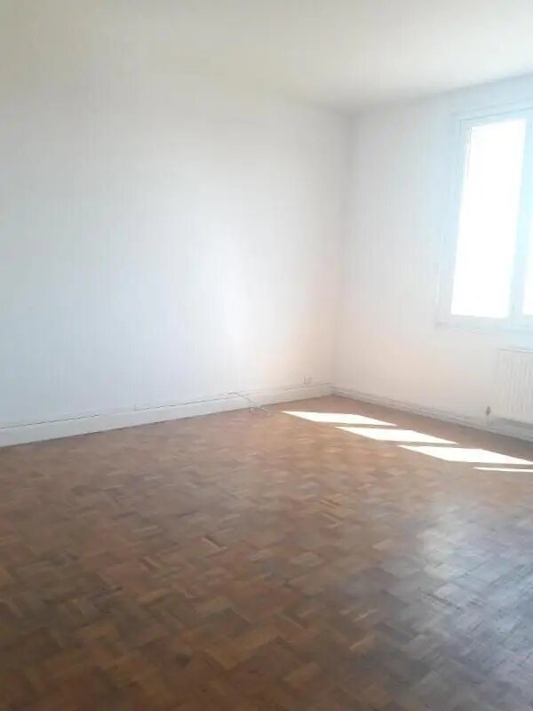 Appartement à louer, 57m², Grigny