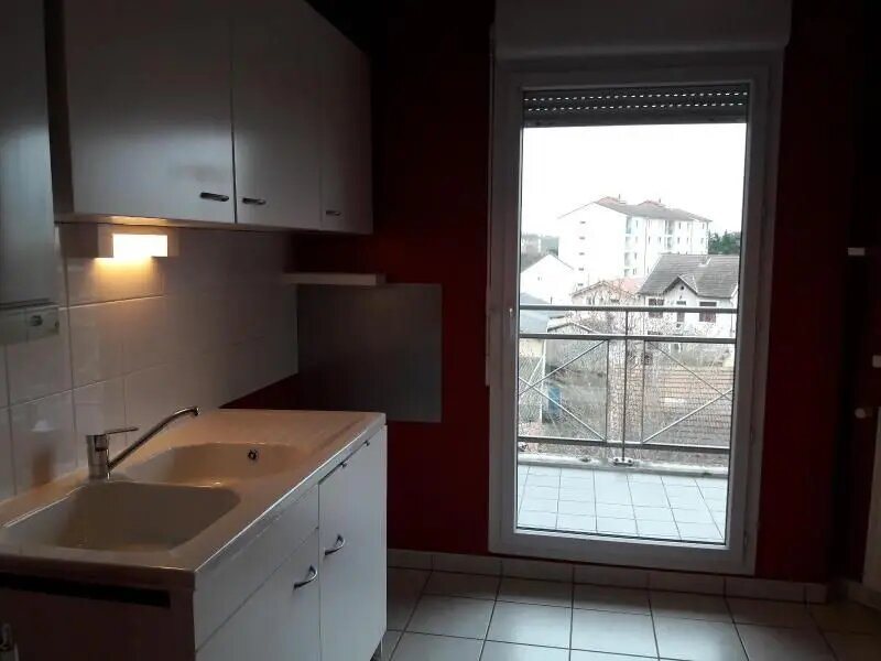 Appartement à louer, 62m², Décines-Charpieu
