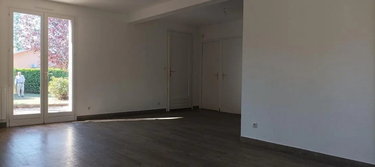 Maison à louer, 90m², Charly