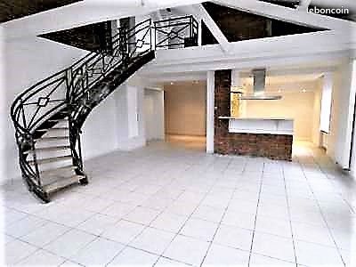 Appartement à louer, 179m², Saint-Etienne