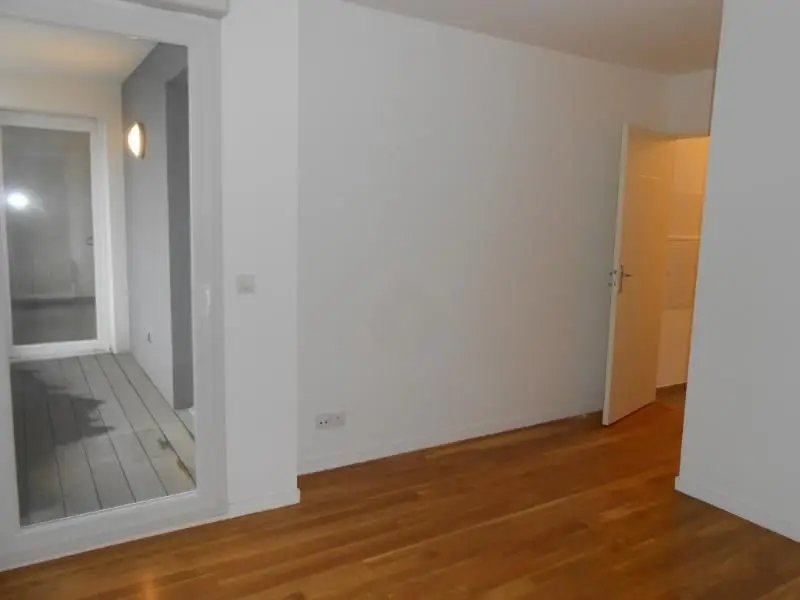 Appartement à louer, 60m², Bron