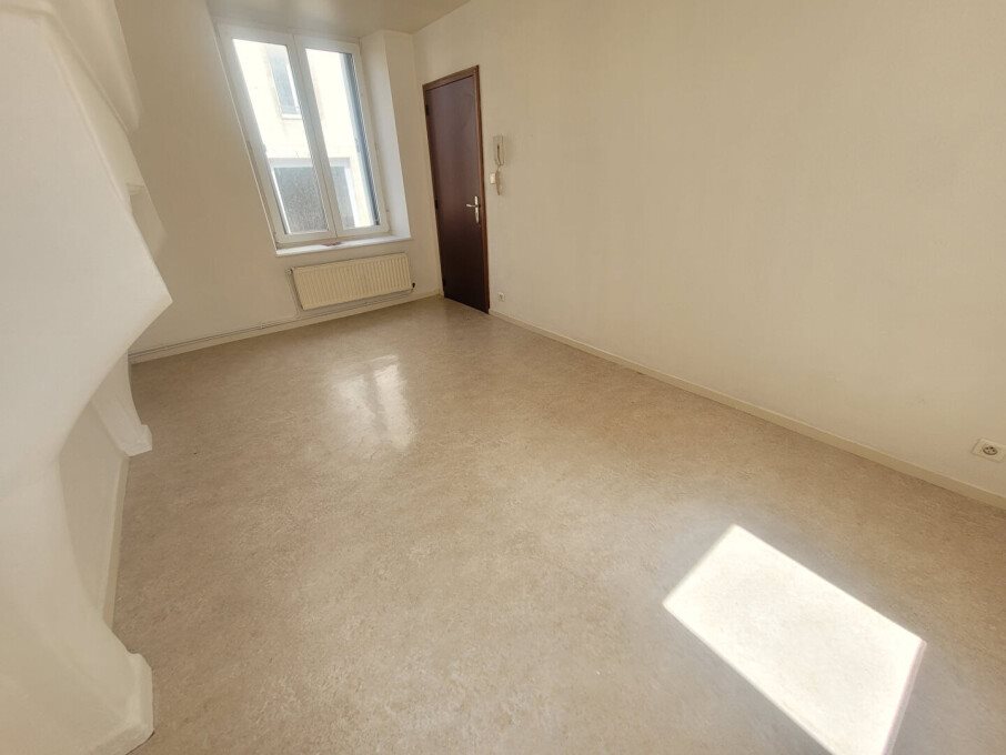 Appartement à louer, 67m², Charmes