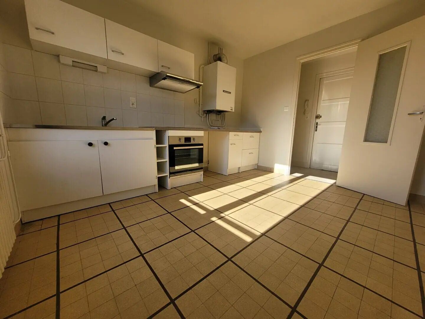 Appartement à louer, 69m², Charmes