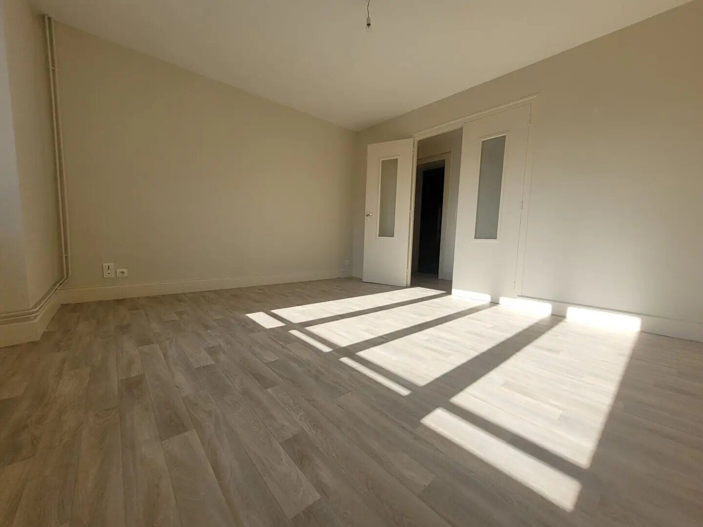 Appartement à louer, 69m², Charmes