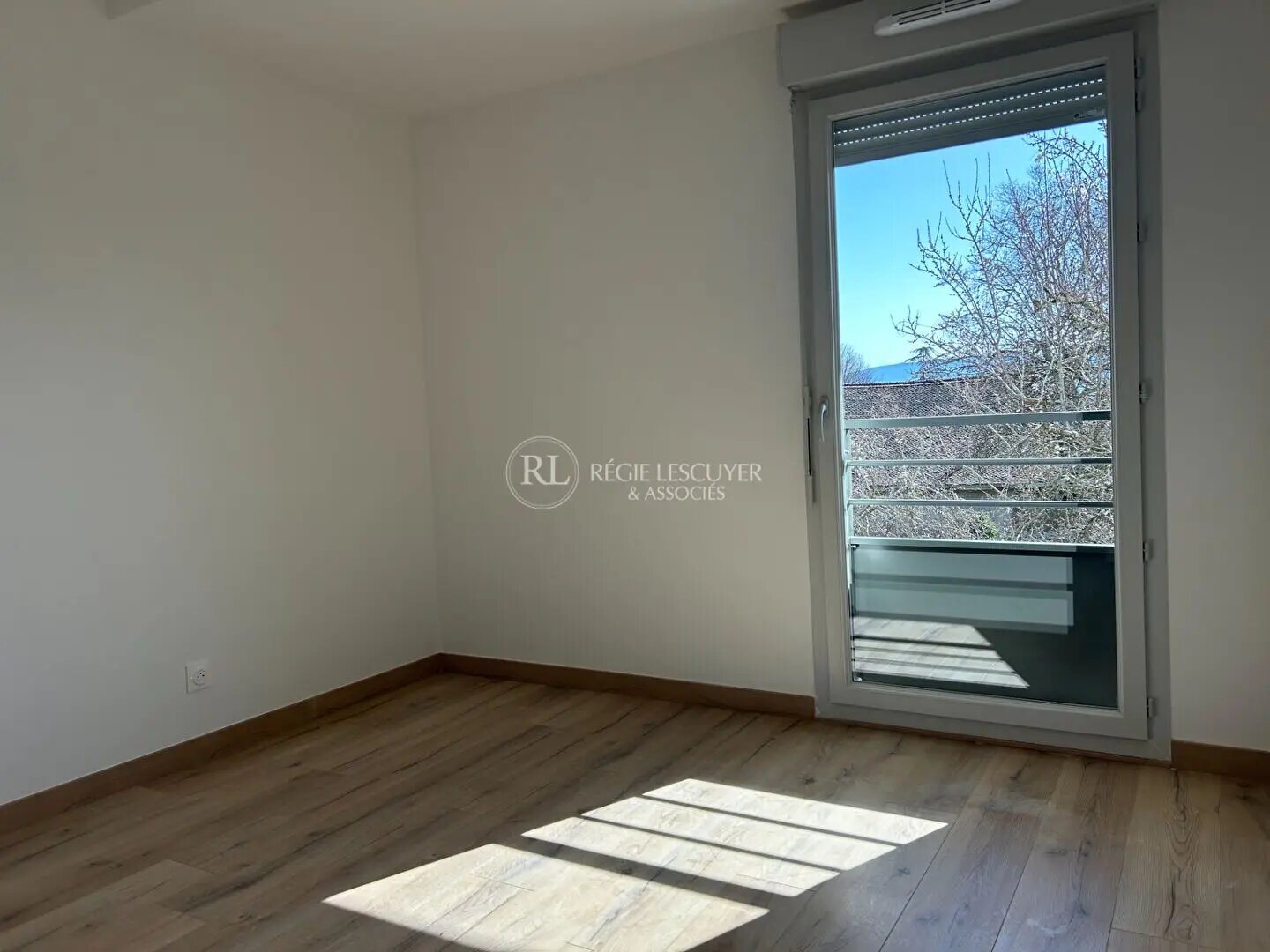 Appartement à louer, 63m², Thoiry