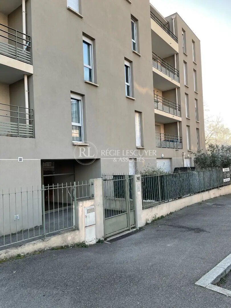 Appartement à louer, 77m², Caluire-et-Cuire