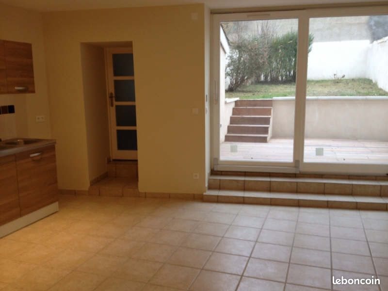 Appartement à louer, 43m², Orliénas