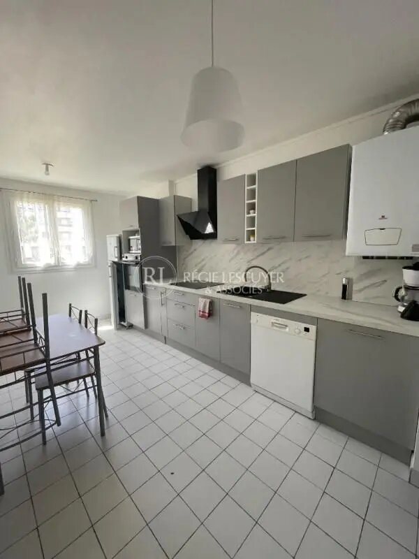 Appartement à louer, 74m², Lyon 8ème