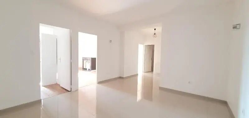 Appartement à louer, 98m², Saint-Laurent-sur-Saône