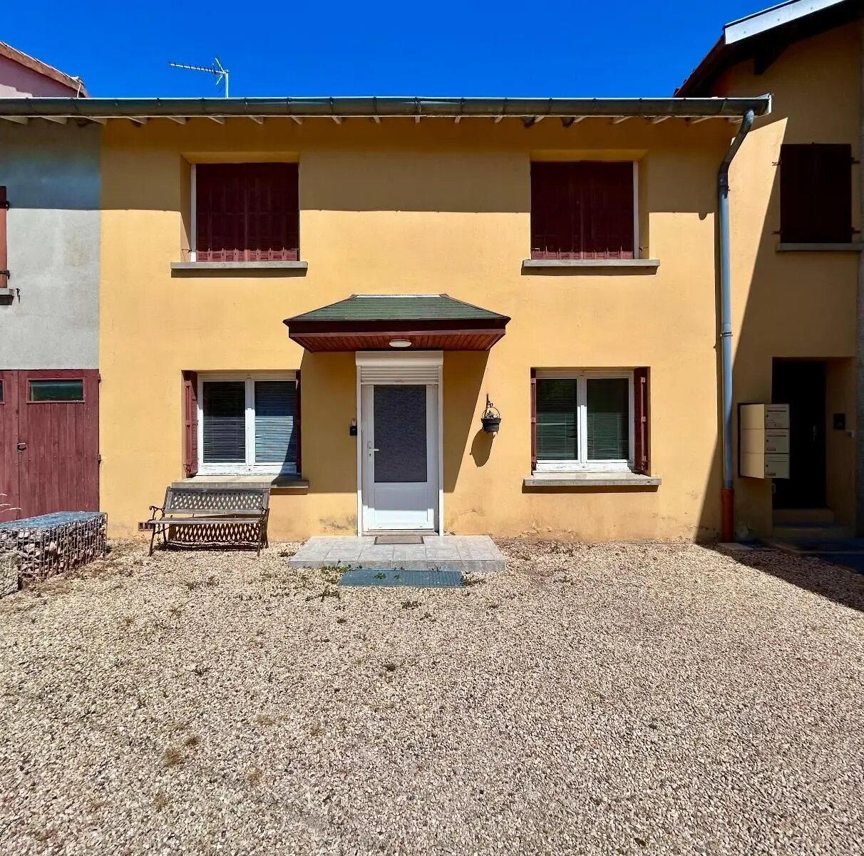 Appartement à louer, 98m², Prissé