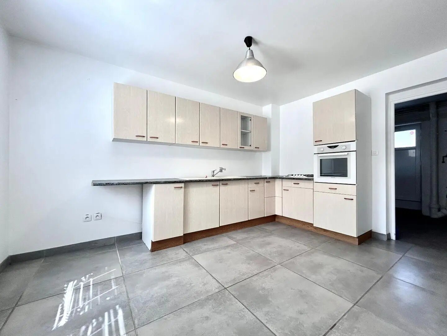 Appartement à louer, 98m², Prissé