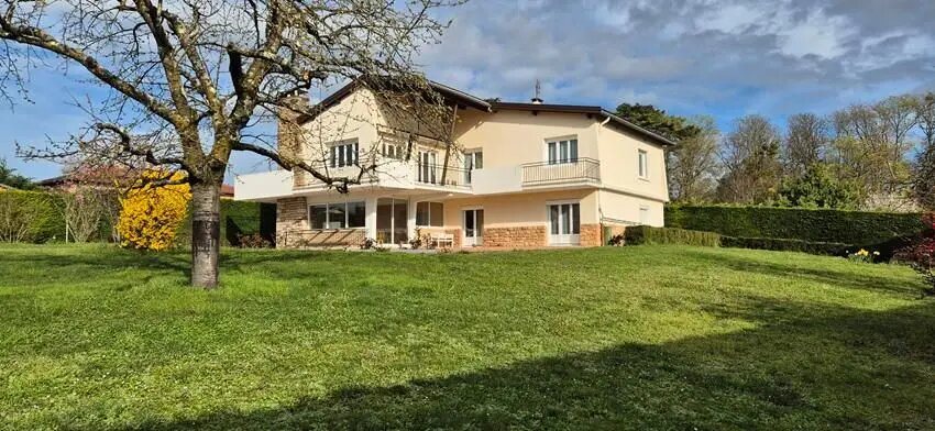 Maison à vendre, 180m², Charnay-lès-Mâcon