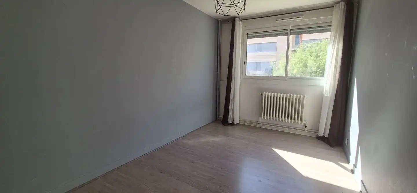 Appartement à louer, 88m², Vénissieux