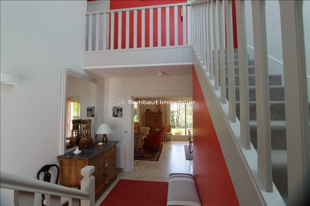 Maison à louer, 220m², La Celle-Saint-Cloud