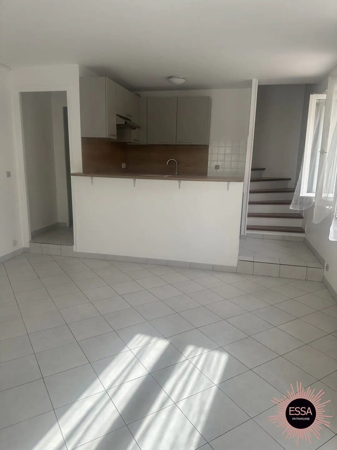 Maison à louer, 46m², Ecquevilly
