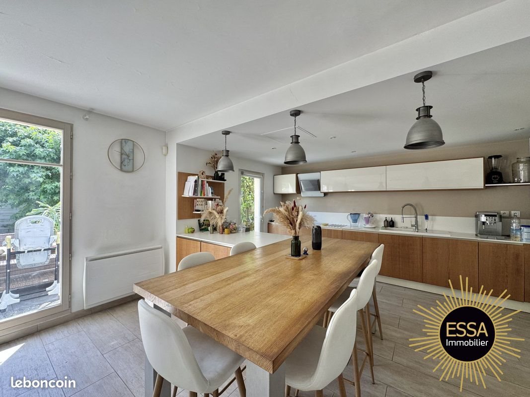Maison à vendre, 140m², Noisy-le-Roi