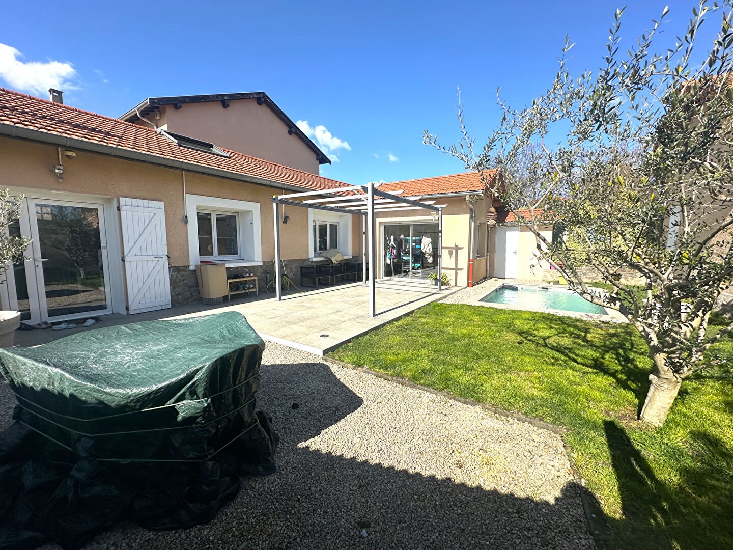 Maison à vendre, 102m², Saint-Genis-les-Ollières