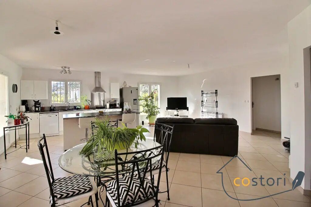 Maison à louer, 122m², Le Luc