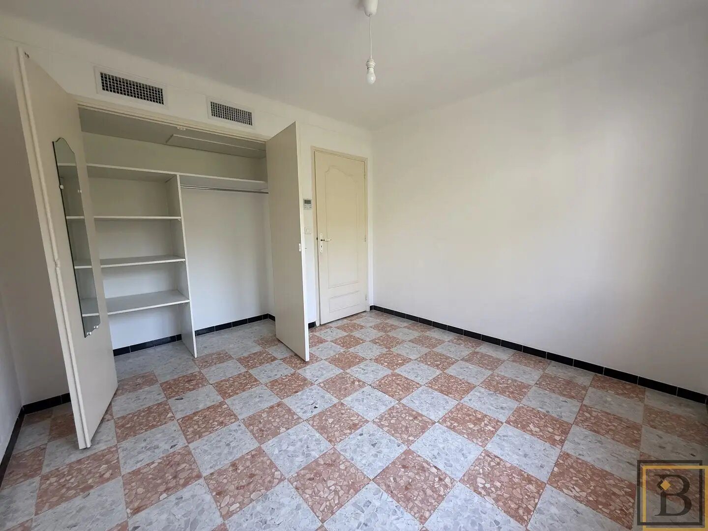 Appartement à louer, 77m², Mougins