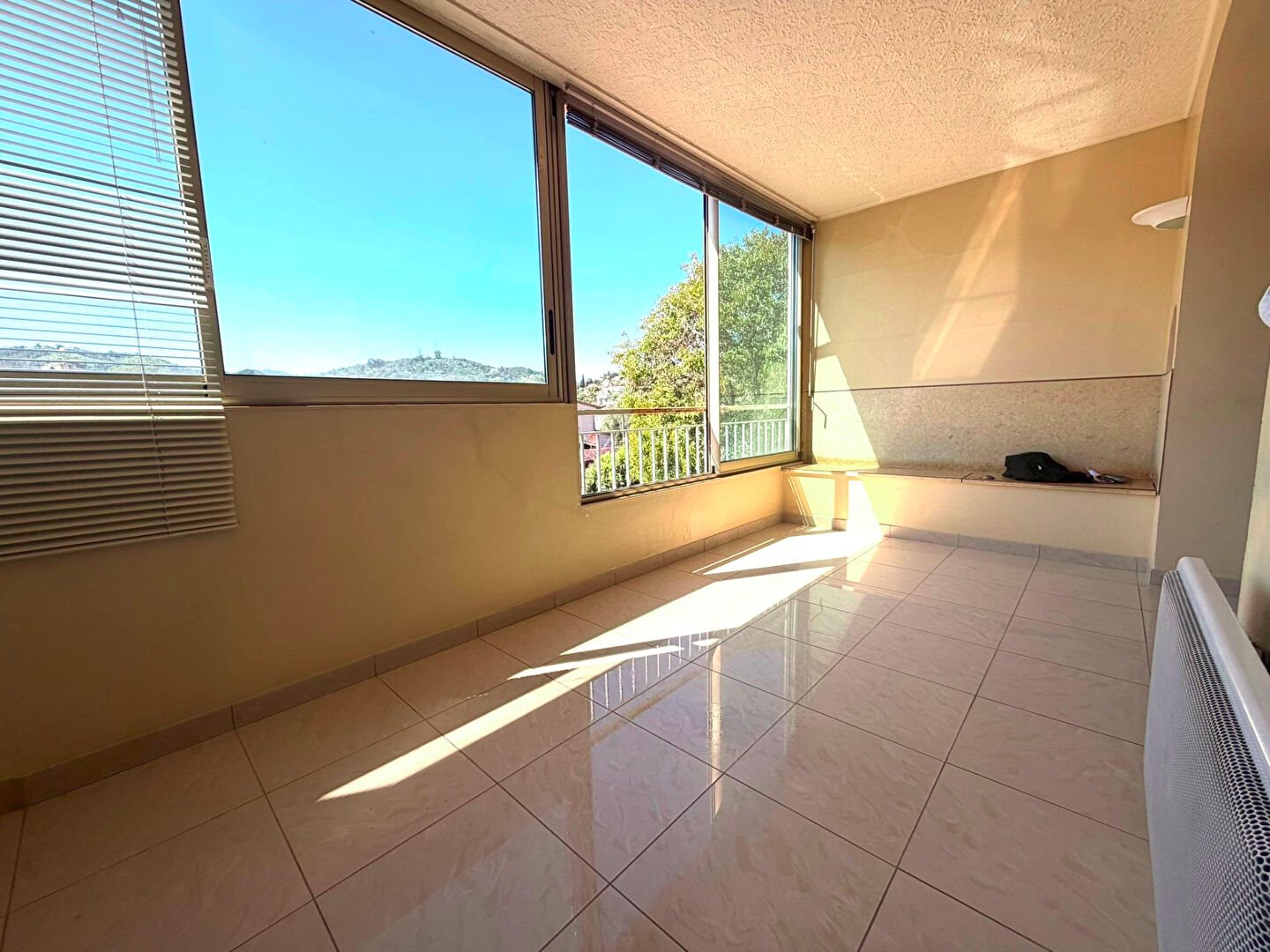 Appartement à vendre, 70m², Pégomas
