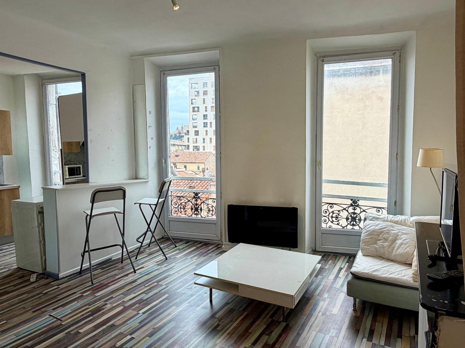 Appartement à louer, 28m², Marseille 5ème