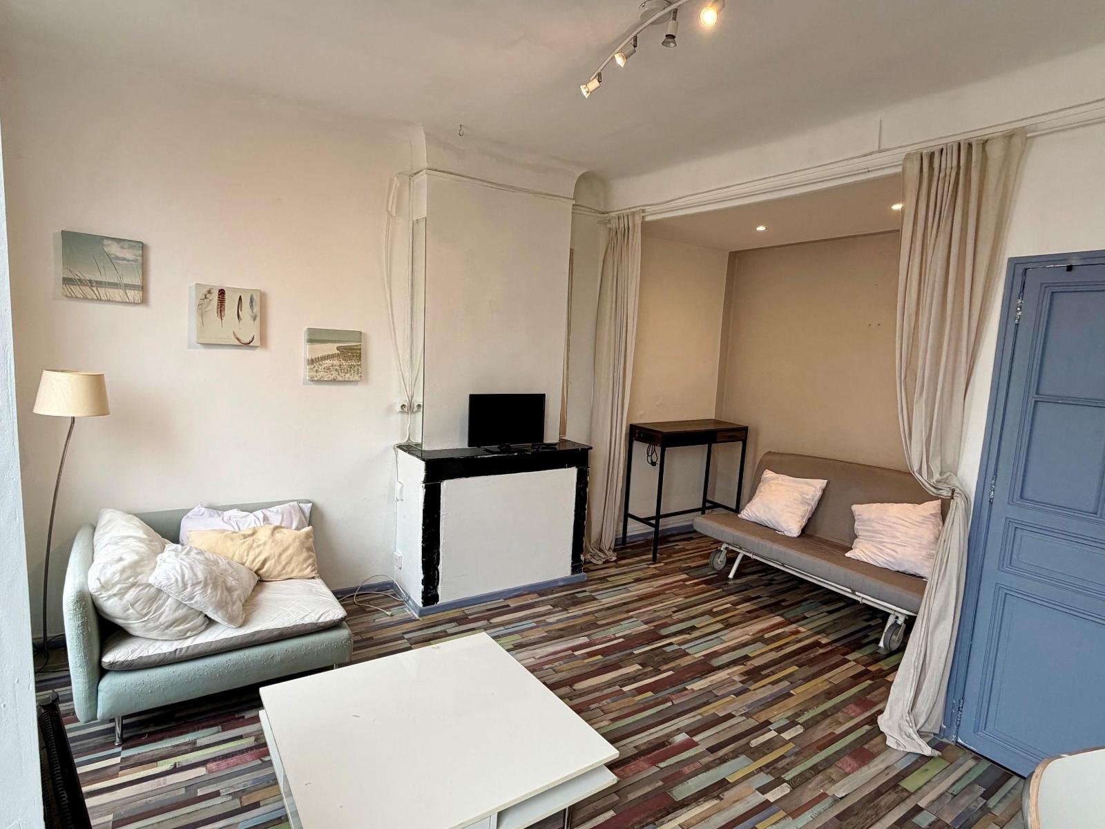 Appartement à louer, 28m², Marseille 5ème