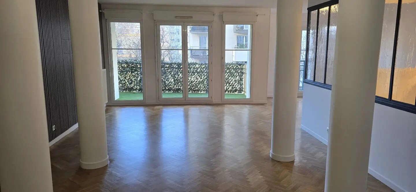 Appartement à louer, 103m², Courbevoie
