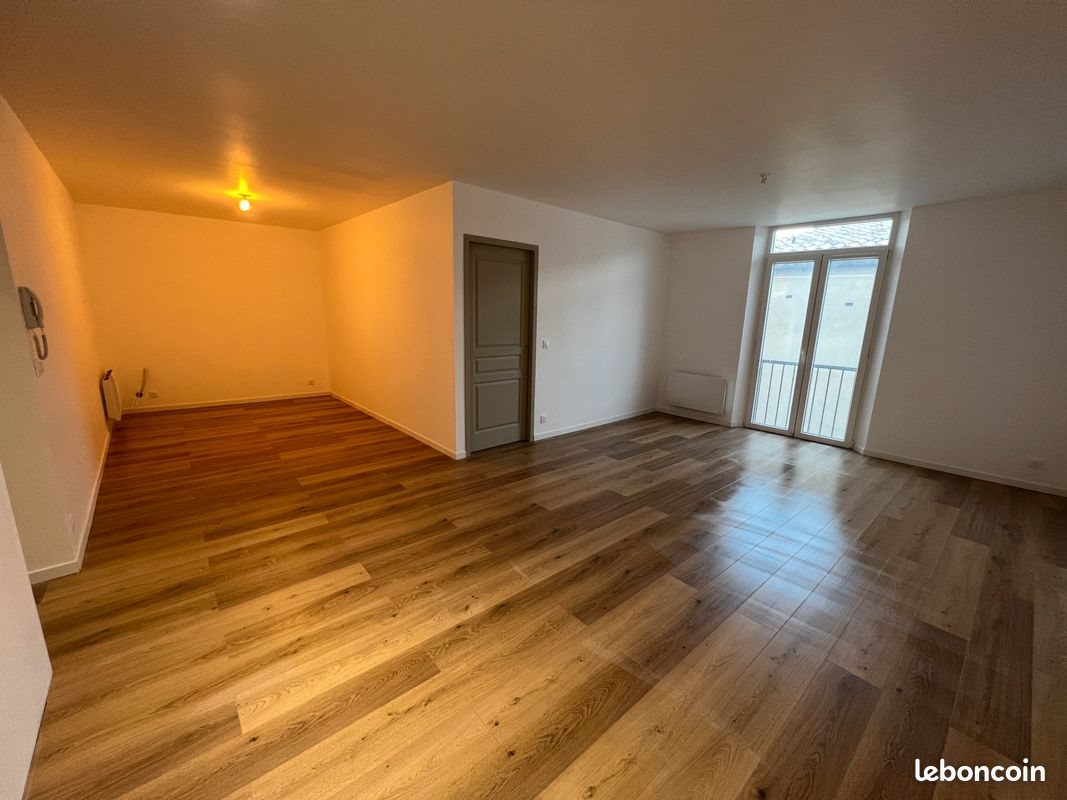 Maison à louer, 85m², Valensole